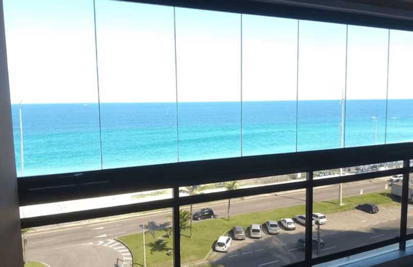 Envidraçamento de Varanda Gourmet com Vista para o Mar